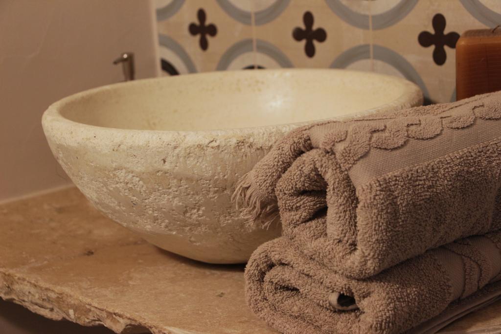 مونوبولي Palazzo Manfredi - Bed And Breakfast المظهر الخارجي الصورة